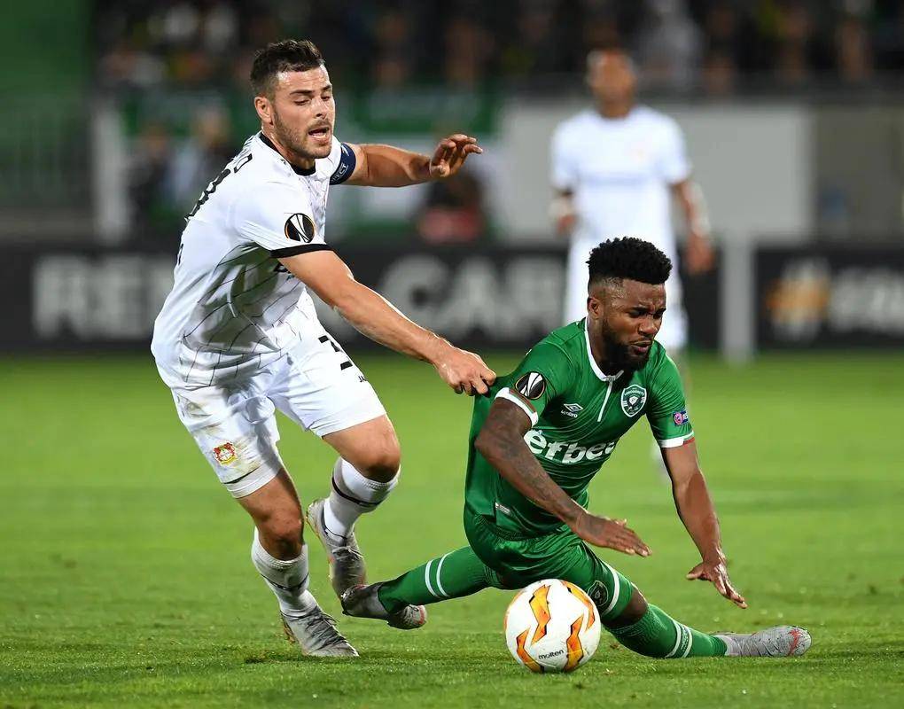 碰撞区前完 碰撞区前完