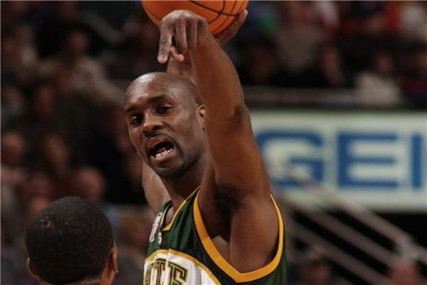 飞身暴扣 飞身暴扣