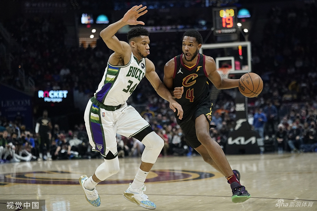 篮板2助攻 篮板2助攻